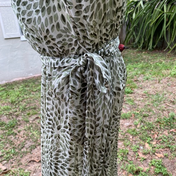 Alexa B Leaves Print Belted Shimmery Chiffon Maxi Dress Size 6 - Picture 4 of 9